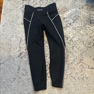 Savage X Fenty Athletic Black women’s high waisted Leggings with Piping